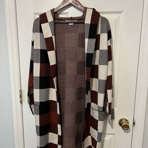 Plaid Open-Front Hooded Cardigan in Cream, Brown & Black